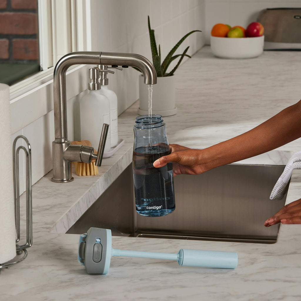 Contigo® Wells Plastic Filter Water Bottle with AUTOSPOUT® Straw Lid, 32 Oz